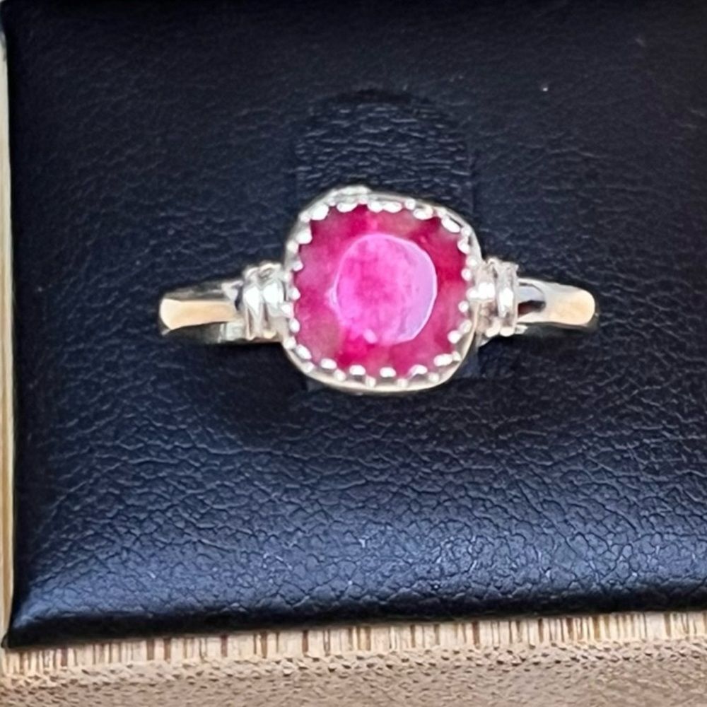 Sterling Silver Genuine Faceted Ruby Ring Size 7.5